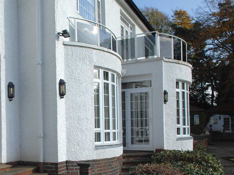 bay windows Close to Kirribilli