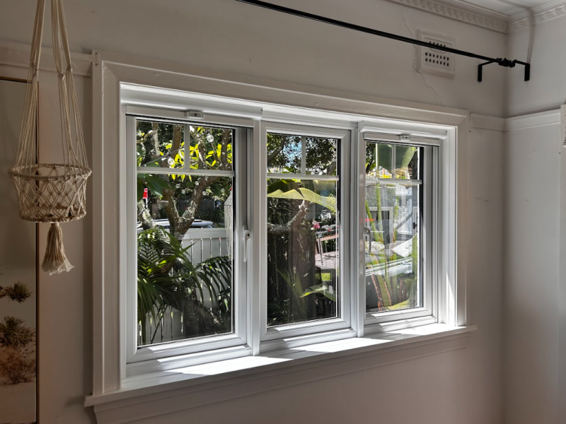 Triple Sash Windows
